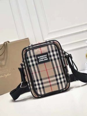 💰 Home's new exquisite cross-border bag with Vintage vintage checked joint cotton cutouts with smooth leather trim. The design is equipped with an adjustable mesh nylon strap to create a slanted back shape. Number: 8359 Size: 17 - 5.5 -22cm.