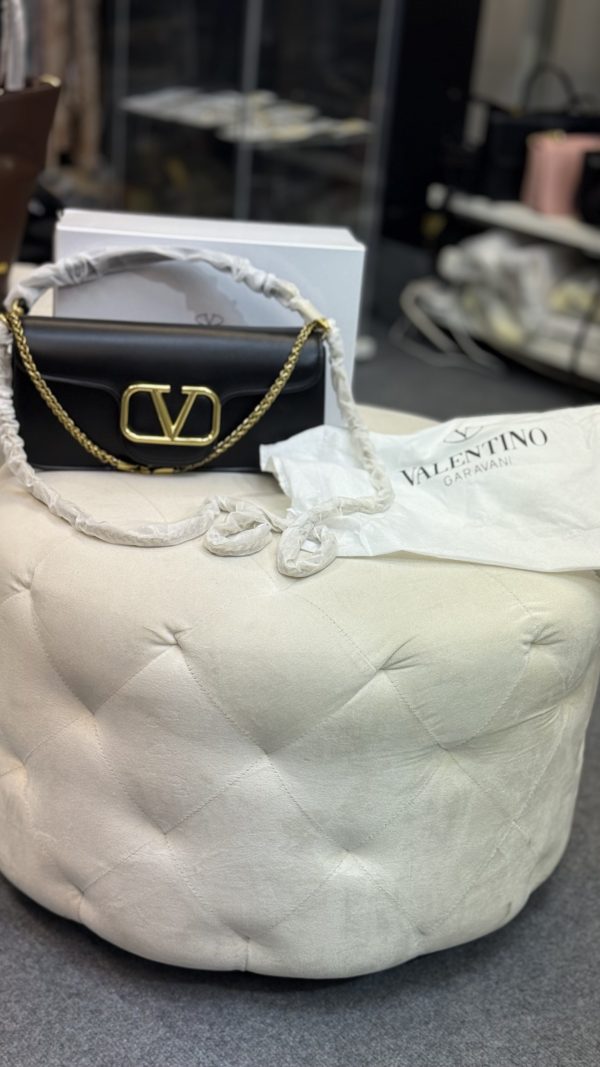 Valentino väska