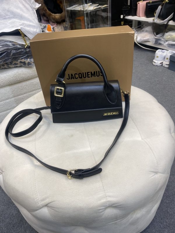 Jaquemus väska